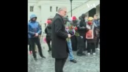 捷克总理菲亚拉对布拉格枪案死者表达哀悼