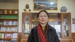 ཤེས་རིག་བཀའ་བློན་གྱིས་སློབ་ཕྱུག་ཚོར་བོད་ཀྱི་ངོ་བོ་རྒྱུན་འཛིན་དགོས་པའི་ནན་བཤད་གནང་། 