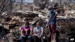 En Fotos | Incendios forestales arrasan en el centro de Chile y matan al menos a 112 personas en 3 días 