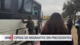 Cientos de migrantes cruzan irregularmente la frontera de EEUU por San Diego