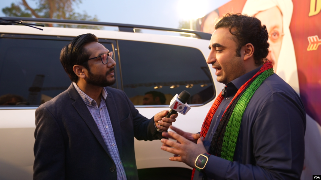 بلاول بھٹو زرداری نے حیدرآباد میں وائس آف امریکہ سے گفتگو کی۔