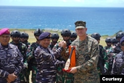 Kunjungan Panglima Komanda Armada II, Laksamana Muda TNI Ariantyo Condrowibowo di Marine Corps Base Hawai, Senin (8/7).