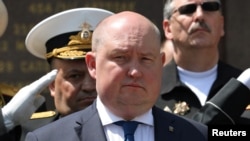 Governador de Sevastopol, Mikhail Razvozhayev