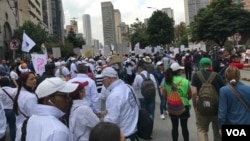 Unas 20.000 personas, según las autoridades, se movilizaron en la llamada “gran movilización por la paz, por la vida, por la justicia social" convocada por el presidente Gustavo Petro. [Foto: Juan Hernández, VOA]