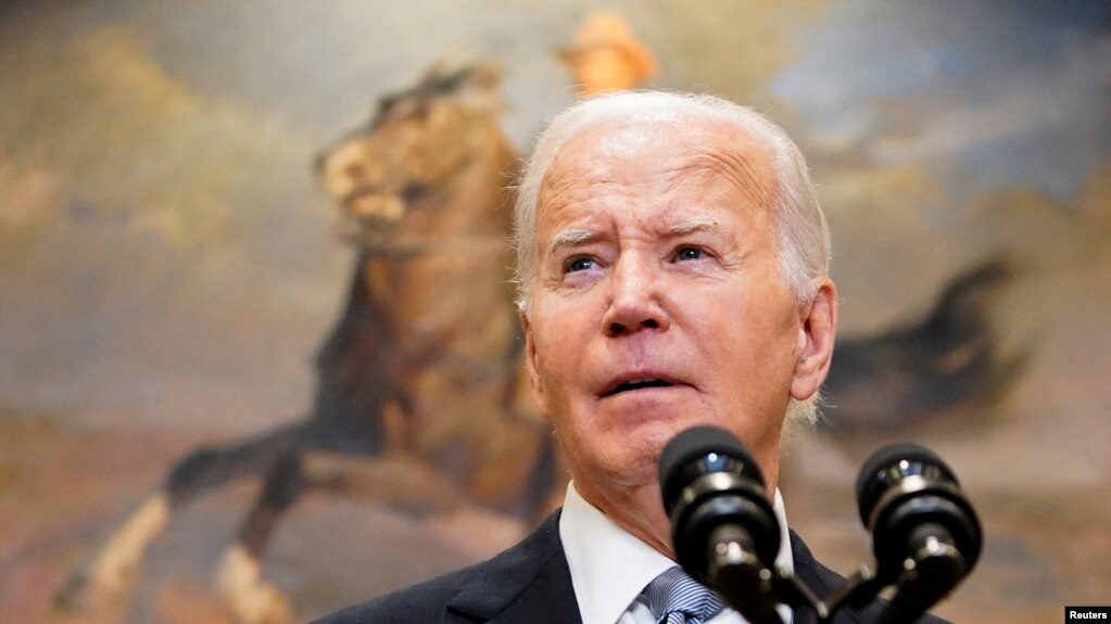 Presidenti Biden duke folur nga Shtëpia e Bardhë pas sulmit ndaj ish-presidentit Trump (14 korrik 2024)