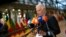 Kepala Kebijakan Luar Negeri Uni Eropa, Josep Borrell dalam konferensi pers setibanya di gedung Dewan Eropa di Brussels, untuk menghadiri pertemuan para menteri luar negeri dan pertahanan Uni Eropa, Selasa, 14 November 2023. (AP/Virginia Mayo)