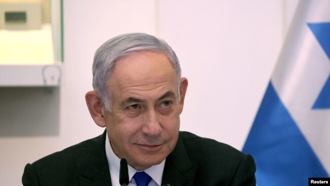 Kryeministri izraelit Netanyahu gjatë një takimi të kabinetit