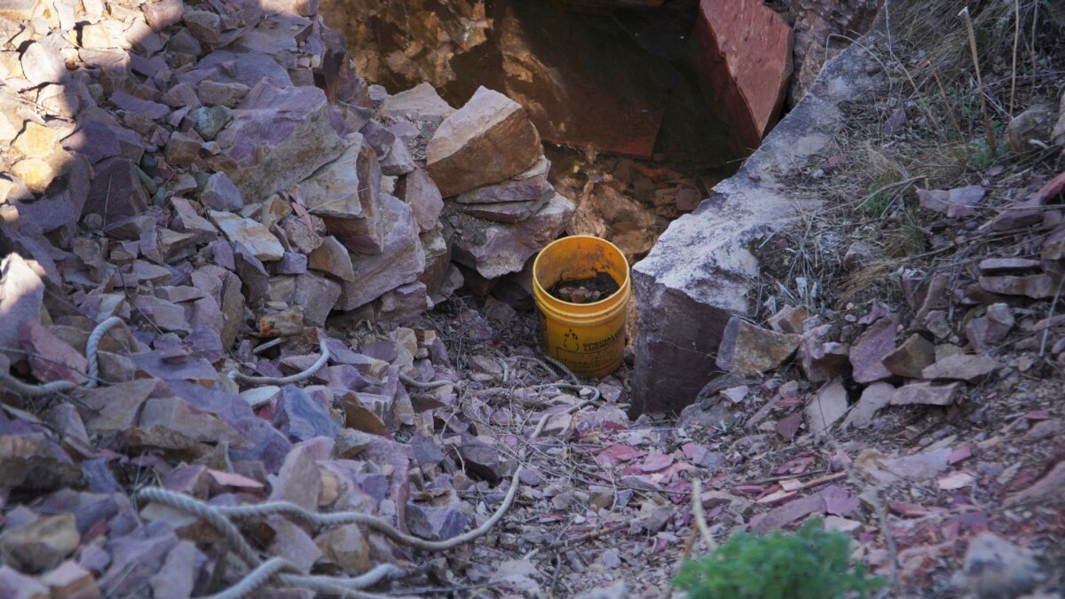 Pipestone Carvers Preserve Native Spiritual Tradition on Minnesota Prairie