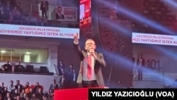 CHP Genel Başkanı Özgür Özel yerel seçimler için aday tanıtım toplantısında partililere seslendi