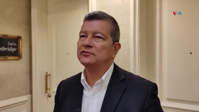 "Chino" Flores, candidato del FMLN a la presidencia de El Salvador