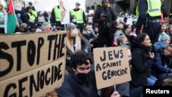 Pro-palestinske demonstracije u Londonu (Foto: REUTERS/Toby Melville)