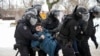 ကွယ်လွန်သူ ရုရှားအတိုက်အခံခေါင်းဆောင် ဂုဏ်ပြုသူ ၄၀၀ ကျော် ဖမ်းဆီးခံရ