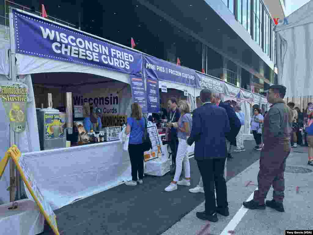 La cocina del estado anfitrión, Wisconsin, también tiene su espacio en el Festival. Los &ldquo;cheese curds&rdquo; o bolas de queso frito son los más populares.