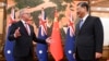 资料照片: 2023年11月6日澳大利亚总理阿尔巴尼斯(左)在北京人民大会堂会见中国国家主席习近平