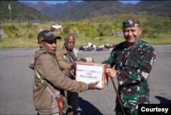 Bantuan logistik dari Panglima TNI untuk warga Puncak, Papua. (courtesy : Polres Puncak, Papua)