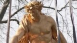 Статуата на Аполо се враќа во градината Версај