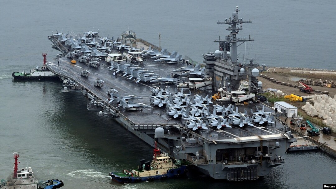 heodore Roosevelt (CVN 71), hàng không mẫu hạm chạy bằng năng lượng hạt nhân neo đậu ở Busan, Hàn Quốc, ngày 22 tháng 6 năm 2024.