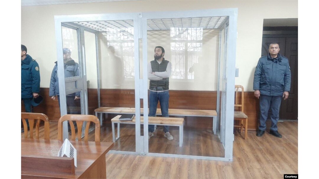 Olimjon Haydarov o'zini aybsiz deb biladi. Jinoyat ishlari bo'yicha Farg'ona tumani sudi, 1-dekabr, 2023