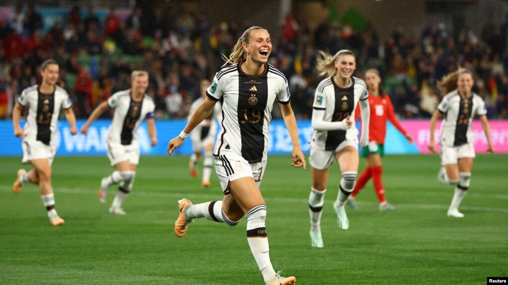 Copa Mundial Femenina de la FIFA Australia y Nueva Zelanda 2023 - Grupo H - Alemania contra Marruecos en el Melbourne Rectangular Stadium, Melbourne, Australia - 24 de julio de 2023
La alemana Klara Buhl celebra marcar su tercer gol REUTERS/Hannah Mckay 