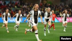 Copa Mundial Femenina de la FIFA Australia y Nueva Zelanda 2023 - Grupo H - Alemania contra Marruecos en el Melbourne Rectangular Stadium, Melbourne, Australia - 24 de julio de 2023
La alemana Klara Buhl celebra marcar su tercer gol REUTERS/Hannah Mckay 