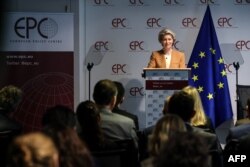 欧盟委员会主席乌尔苏拉·冯德莱恩(Ursula von der Leyen)就欧盟与中国关系在布鲁塞尔发表主题讲话。（2023年3月30日）