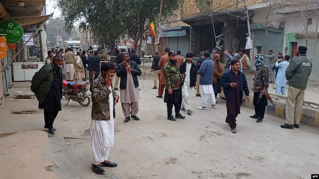 Election Rally Bombing, Insurgent Raid Kill Several in Southwestern Pakistan