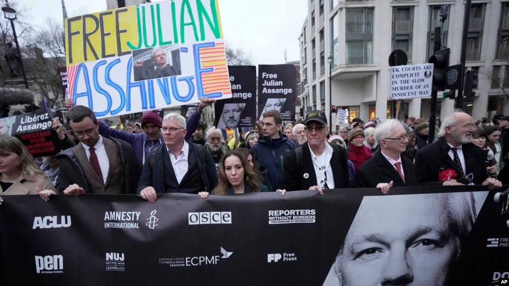 Liria e shtypit dhe akuzat e agjencive të zbulimit ndaj faqes WikiLeaks