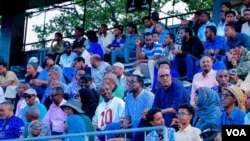 Dad weynihi kasoo qeybgalay munaasabaddii xiritaanka ee Todobaadka Ciyaaraha Soomaalida Toronto, 2024.