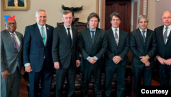 Argentine President-Elect Javier Milei, center, meets with Jake Sullivan (third from left), national security adviser to U.S. President Joe Biden, on Nov. 28, 2023, at the White House in Washington. (Photo courtesy of the Office of Argentine President-Elect)