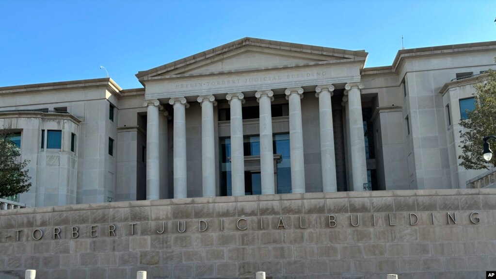 2024年2月20日，阿拉巴马州蒙哥马利市阿拉巴马州最高法院大楼外观。（美联社照片）(photo:VOA)