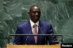 Prezidan Kenya William Samoei Ruto pwononse yon diskou devan 78em Asanble Jeneral Nasyonzuni nan Nouyok, 21 Sept. 2023.