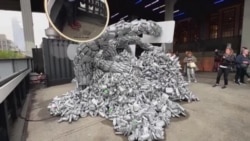 Џиновската инсталација од пластичен отпад во Њујорк