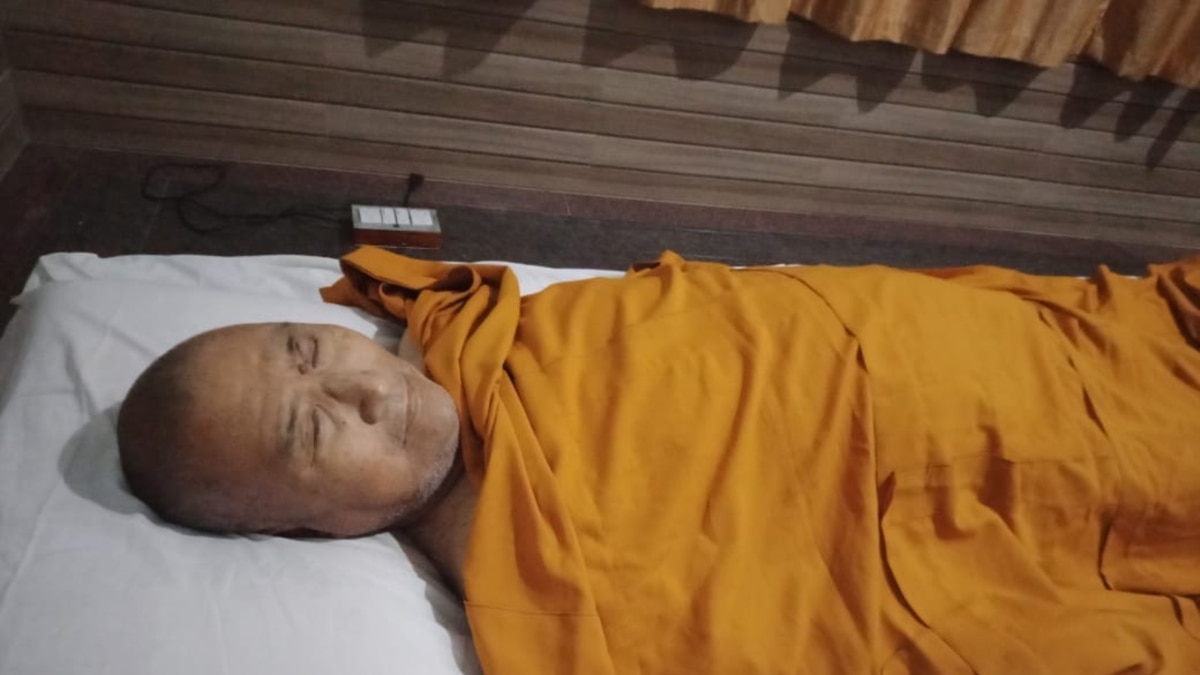 ཝ་ཎ་བོད་ཀྱི་སློབ་དཔོན་ཟུར་པ་དགའ་ཤར་དགེ་བཤེས་བློ་བཟང་རྒྱལ་མཚན་མཆོག་ཐུགས ...