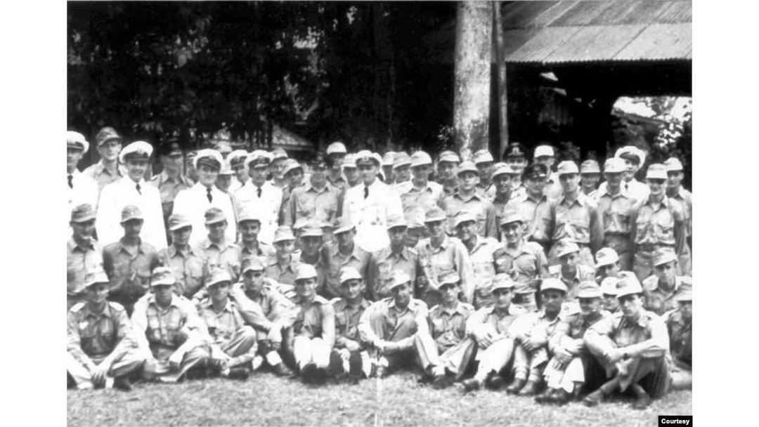 Awak kapal selam Jerman saat berlabuh di Indonesia di era Perang Dunia II, 1942-1945. (Courtesy: Herwig Zahorka)