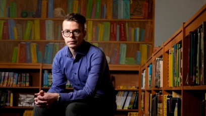 US Librarians Fear Penalties, Prison over Book Bans