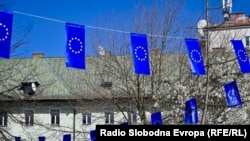 Sarajevo uoči odluke Evropskog vijeća o otvaranju pristupnih pregovora.