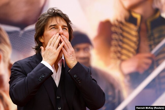 Tom Cruise menghadiri pemutaran perdana Inggris 'Mission: Impossible - Dead Reckoning Part One' di Odeon Luxe, London, Inggris, 22 Juni 2023. (Foto: REUTERS/Hannah McKay)