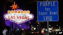 Na svakom koraku u Las Vegasu vidi se da će grad biti domaćin Superboula (Foto: AP/Charlie Riedel)