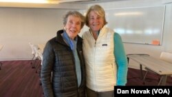 Marysue Flangan, left, and Sarah DeCarlo at an OLLI class on March 14, 2023. (Dan Novak/VOA)