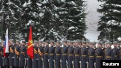 Російські гвардійці, Кремлівська стіна, 23 лютого 2024 року.
