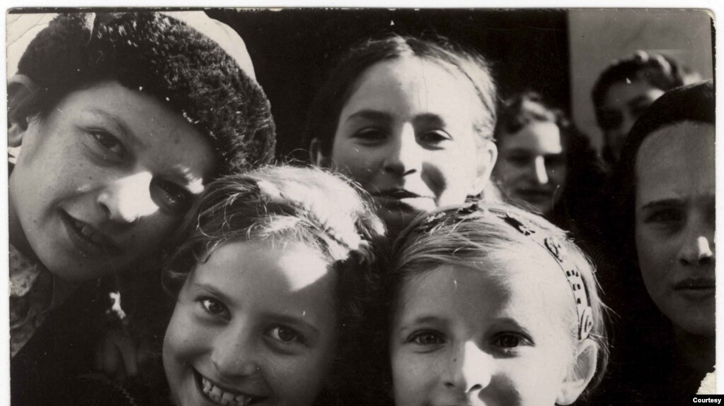 Dokumentar mbi fotografin e Holokaustit, Roman Vishniac