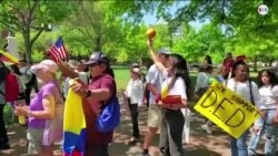 Decenas de colombianos llegaron hasta las inmediaciones de la Casa Blanca 