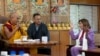 西藏精神领袖达赖喇嘛在印度达兰萨拉会晤到访的美国国会众议院前议长南希·佩洛西(Nancy Pelosi)与美国会议员代表团其他成员。 (2024年6月19日)