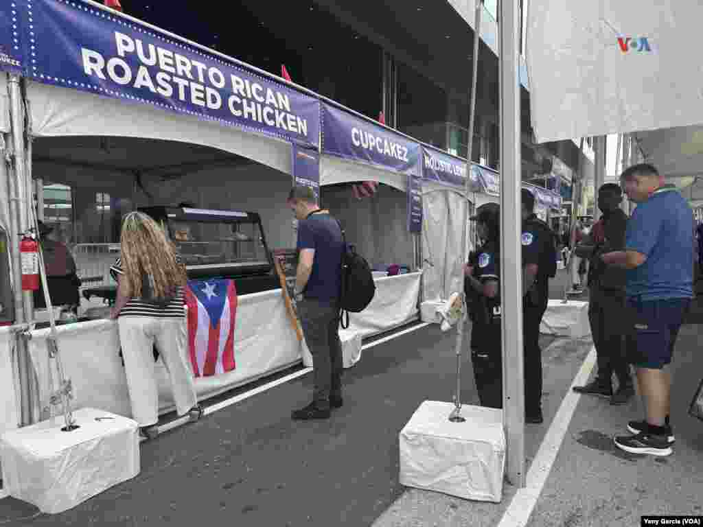 La comida criolla puertorriqueña está entre las favoritas del Festival, que reúne a casi un centenar de vendedores y organizaciones afines al mensaje republicano.