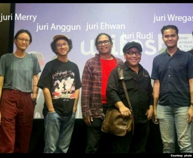 Merry Wijaya (paling kiri) bersama juri film animasi lainnya (foto: courtesy).