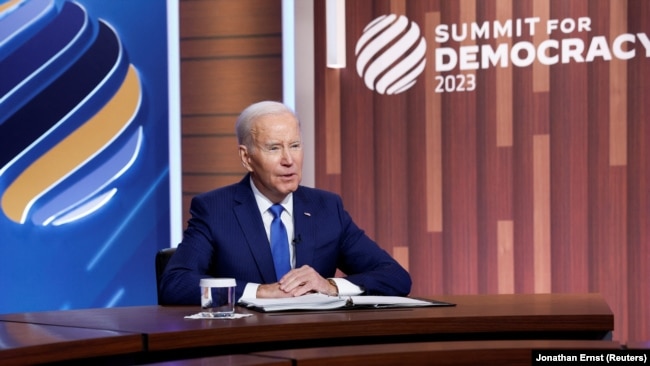 Tổng thống Mỹ Joe Biden phát biểu khai mạc Hội nghị Thượng đỉnh Dân chủ trực tuyến 2023, ngày 29/3/2023.