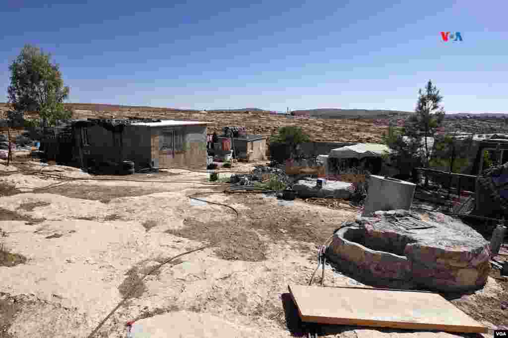 Vistas de la aldea de Susya, un montón de chozas distribuidas de forma caótica en medio de una tierra muy árida,&nbsp;el 6 de noviembre de 2023.