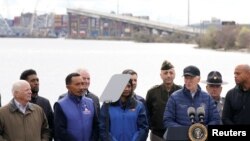 Biden posjetio lokaciju gdje se srušio most u Baltimoreu.
