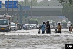 INDIA-WEATHER-CLIMATE-FLOOD