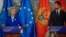 Predsednica Evropske komisije Ursula fon der Lajen i predsednik Crne Gore Jakov Milatović (Foto: REUTERS/Stevo Vasiljevic)